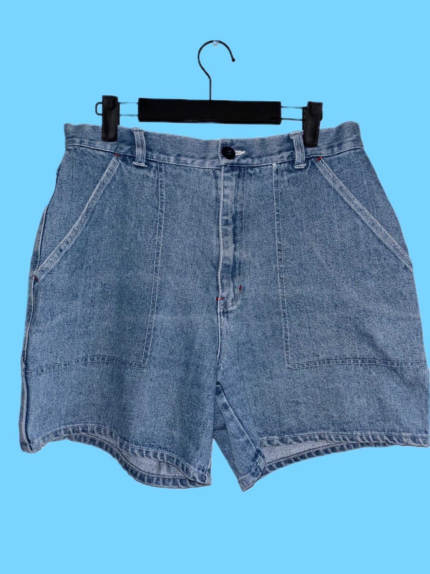 Vintage denim cargo shorts (M)