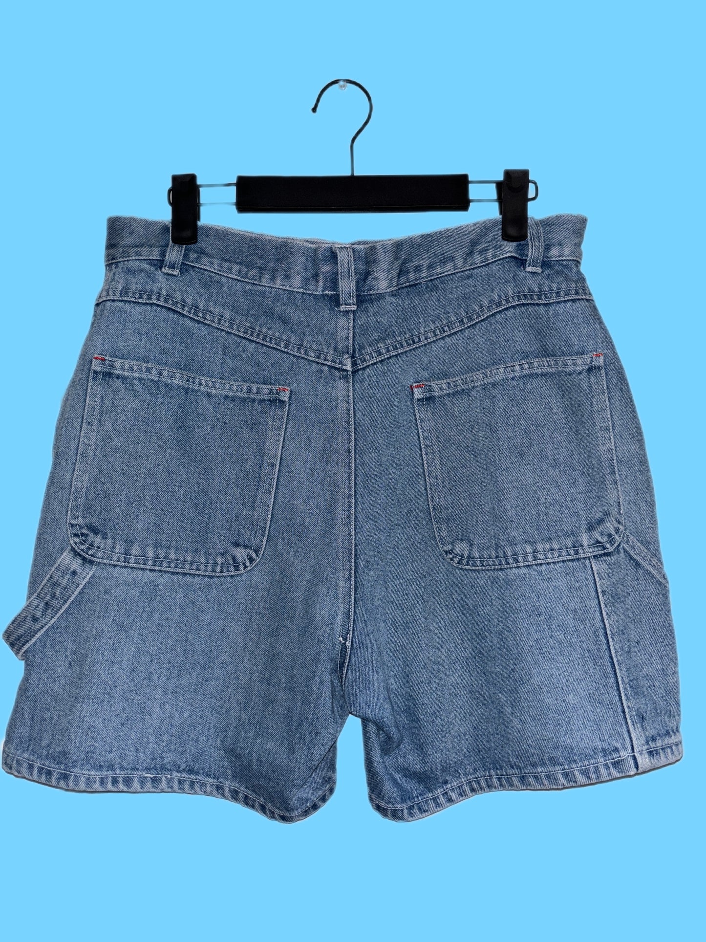 Vintage denim cargo shorts (M)